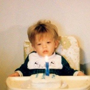 Meet your Posher, Elisa